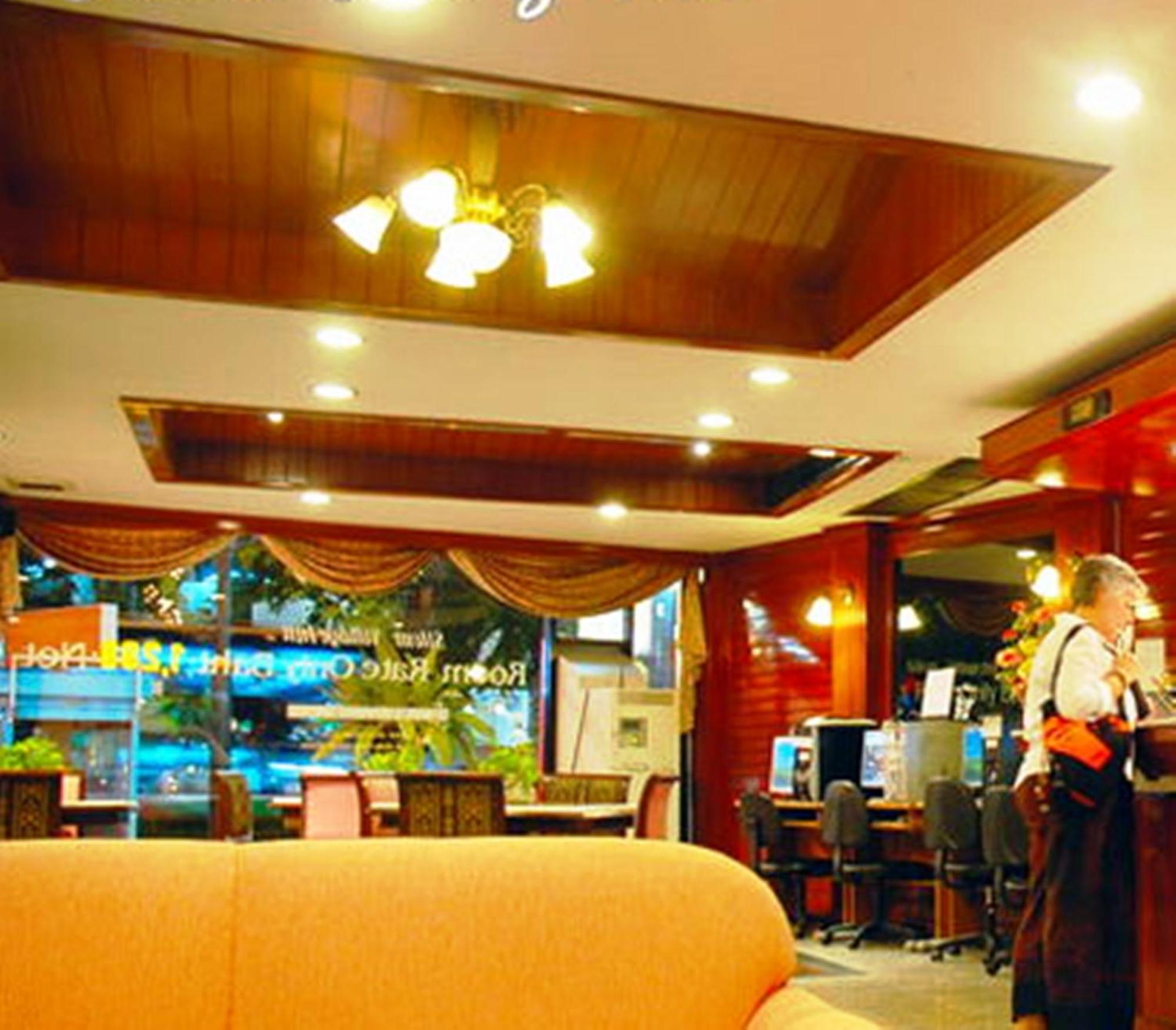 Silom Village Inn Bangkok Dış mekan fotoğraf