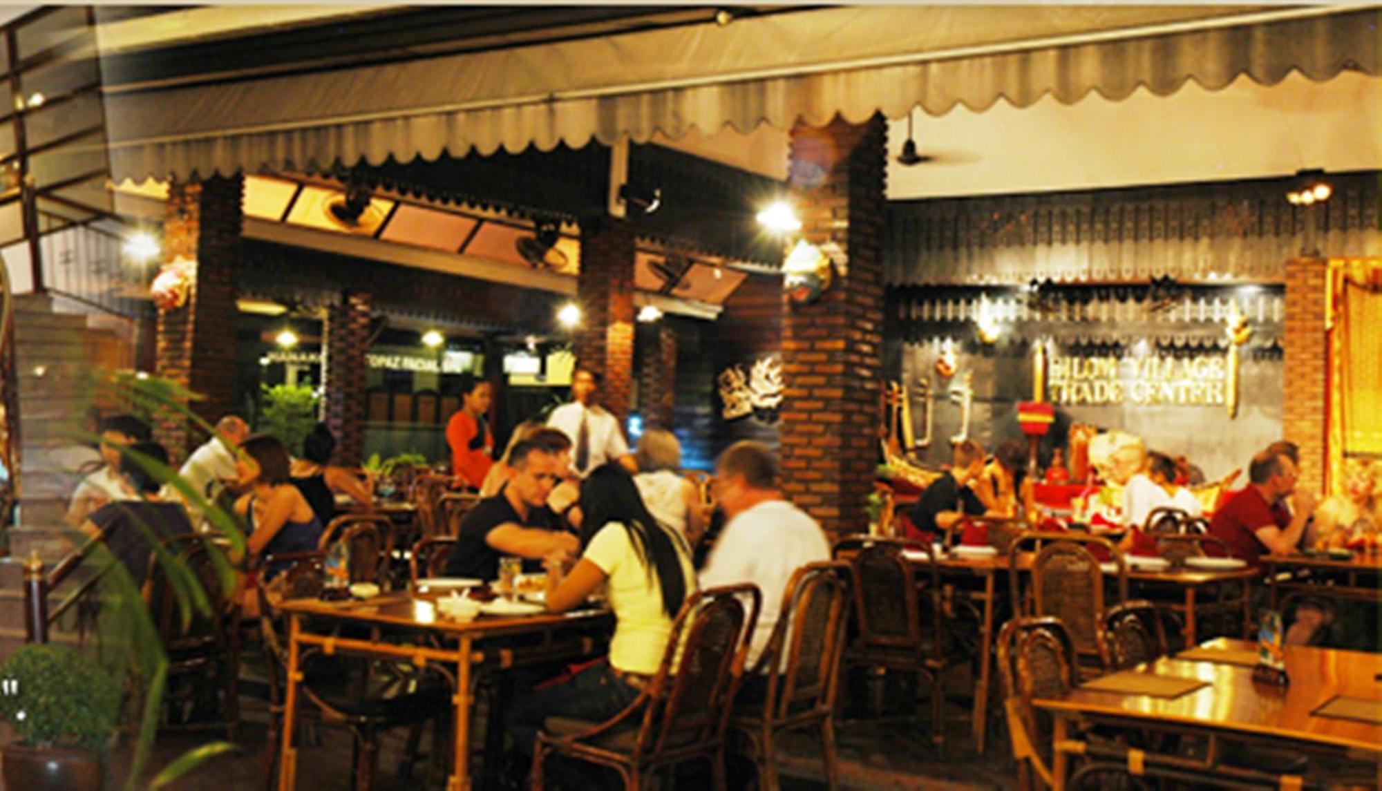 Silom Village Inn Bangkok Dış mekan fotoğraf