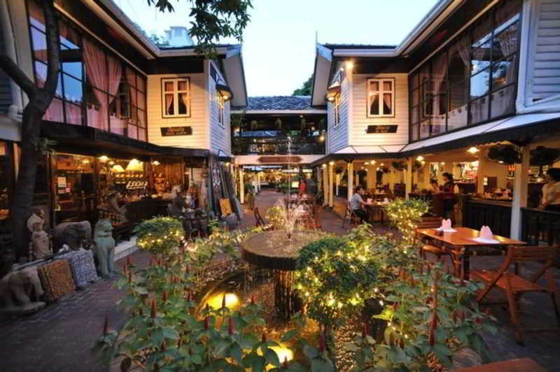 Silom Village Inn Bangkok Dış mekan fotoğraf