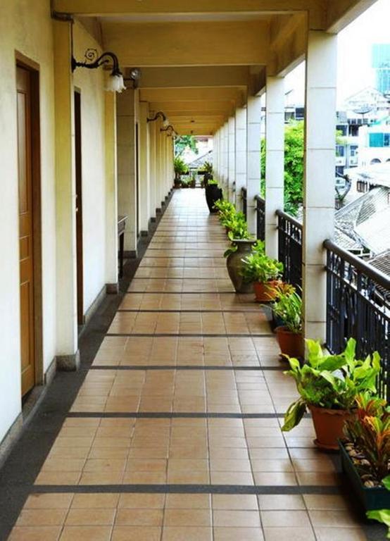 Silom Village Inn Bangkok Oda fotoğraf