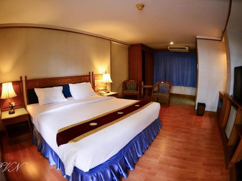 Silom Village Inn Bangkok Dış mekan fotoğraf