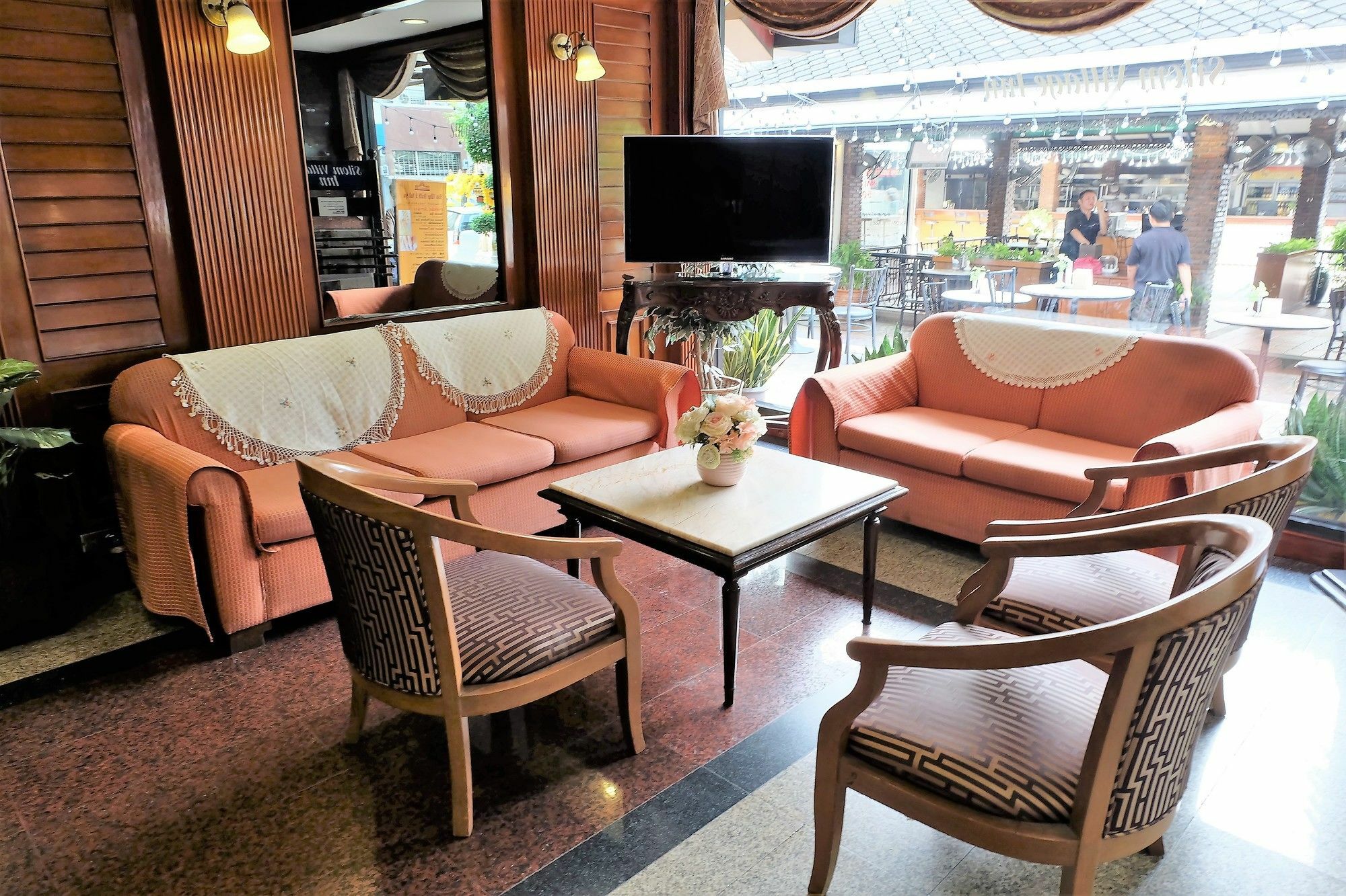 Silom Village Inn Bangkok Dış mekan fotoğraf