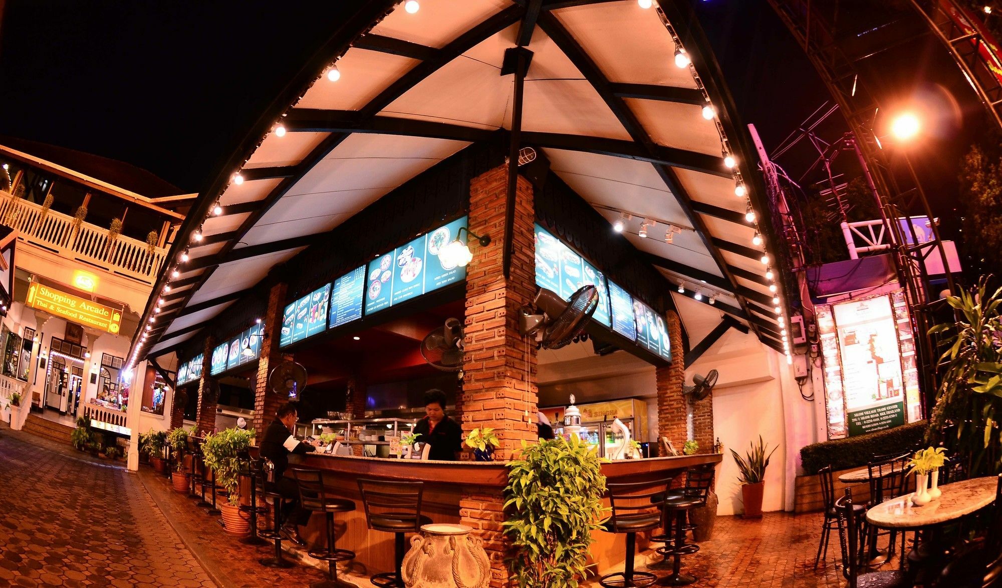 Silom Village Inn Bangkok Dış mekan fotoğraf